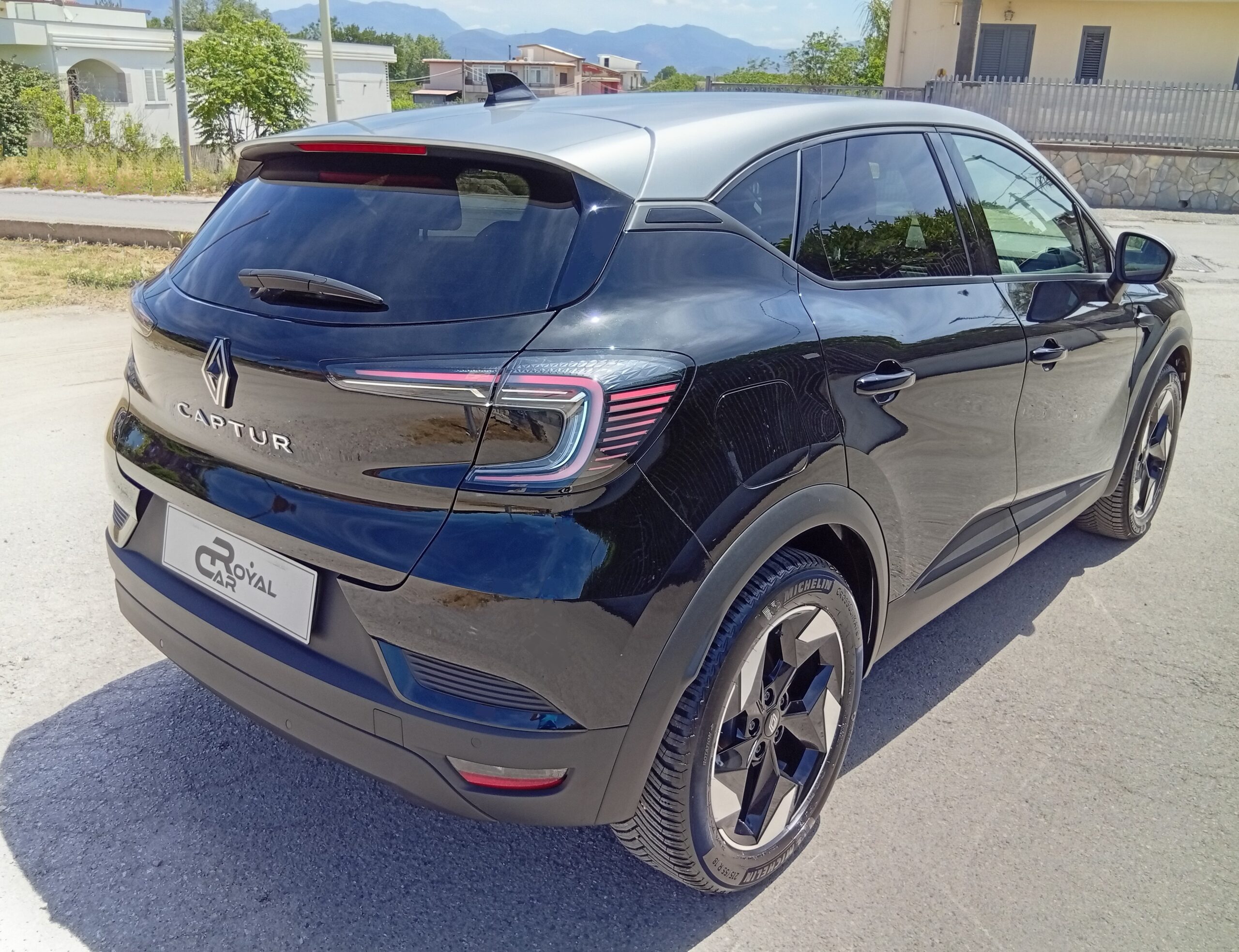 Renault new Captur 1,0 TCe 90cv Techno