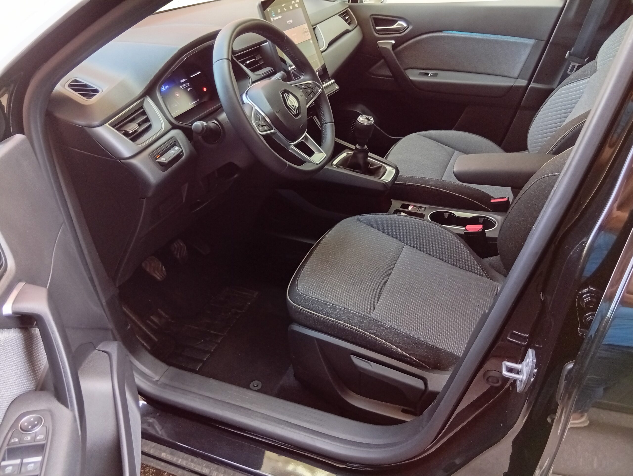 Renault new Captur 1,0 TCe 90cv Techno