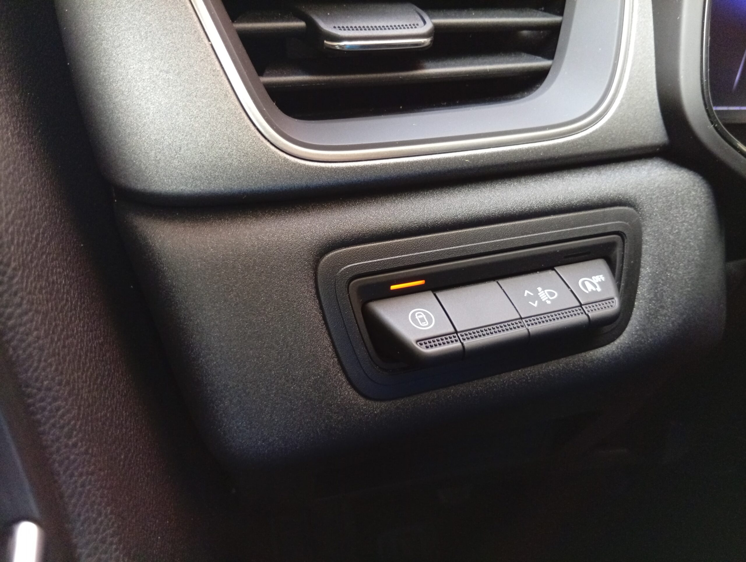 Renault new Captur 1,0 TCe 90cv Techno