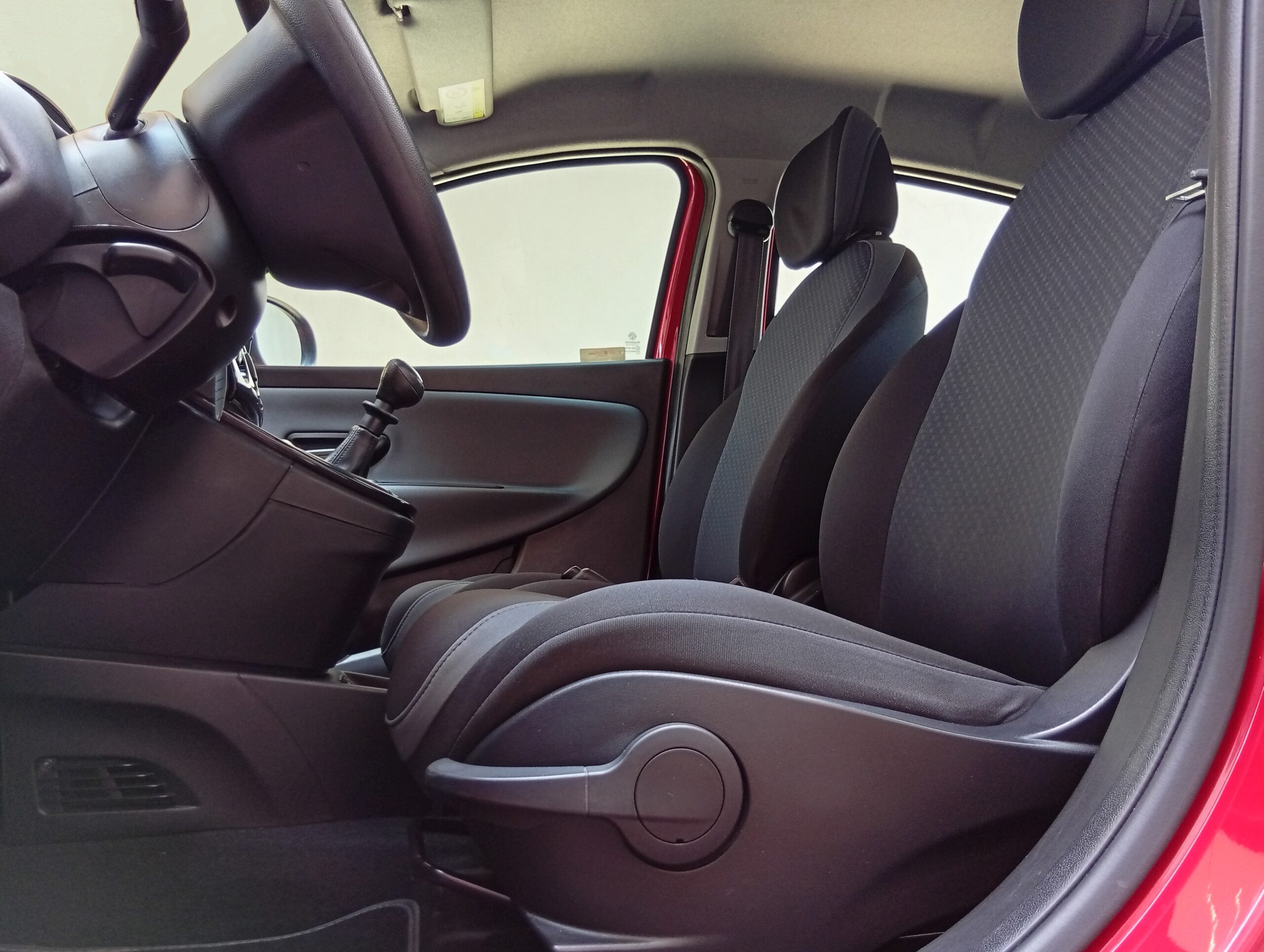 Lancia Ypsilon 1,2 Fire Gpl EcoChic 69cv Silver