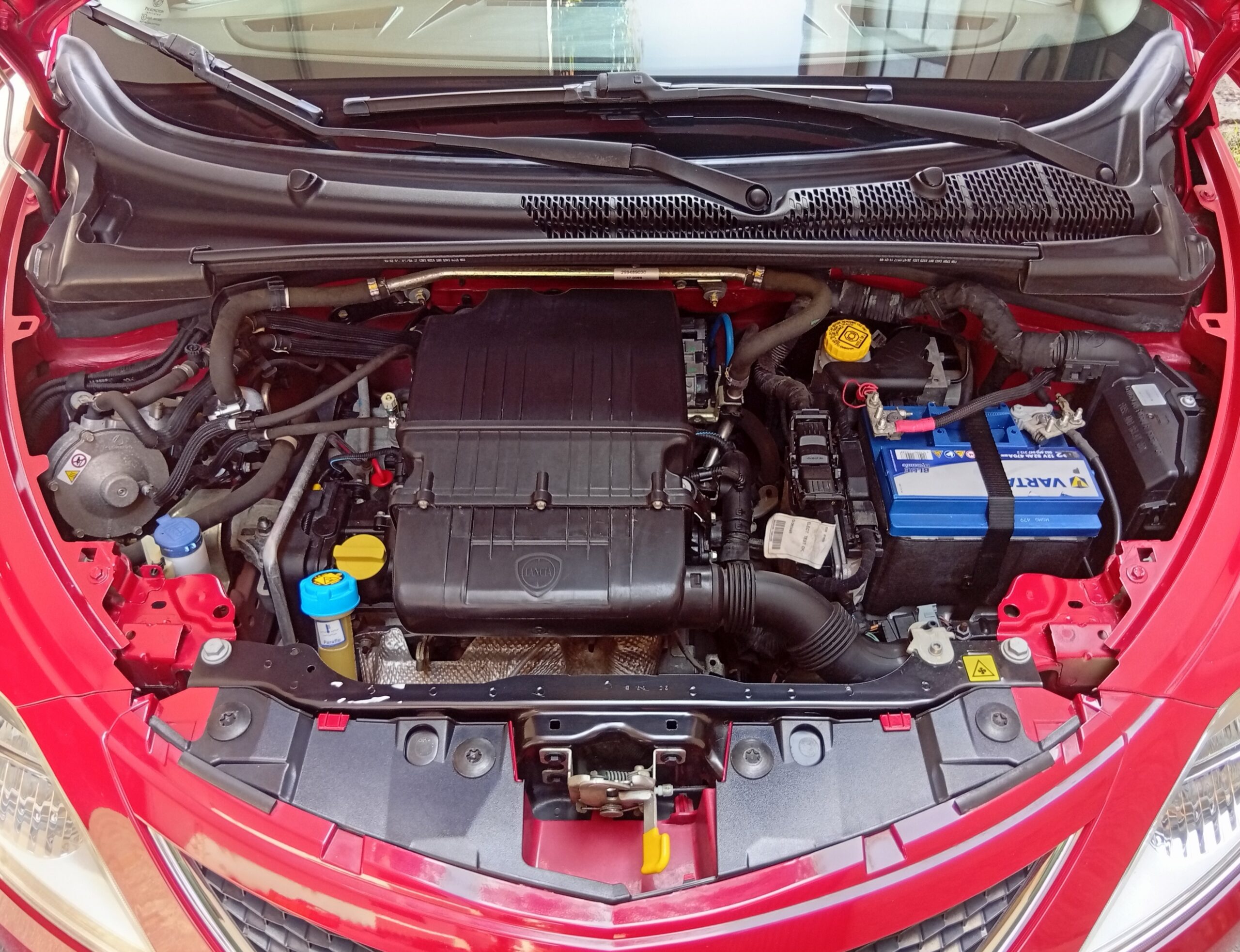 Lancia Ypsilon 1,2 Fire Gpl EcoChic 69cv Silver